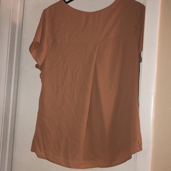 Versona double layer shift shirt- tan- size M- NWT - Picture 4 of 4